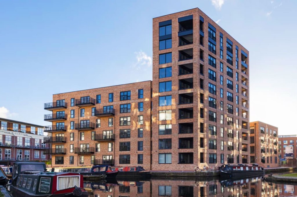 ila (i live around) selects Yardi's residential suite